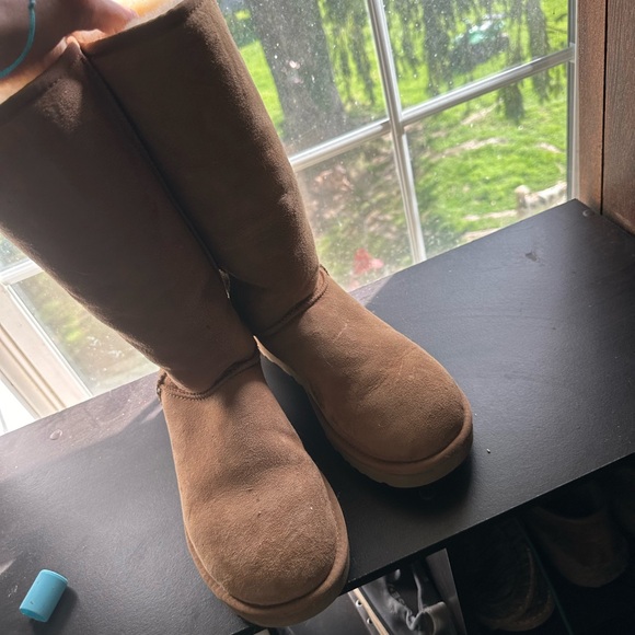 Ugg tall boots - Picture 3 of 4